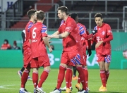 爱游戏娱乐-南城雄鹿队读秒绝平陇右雄鹿队，F1预选赛上演耐力碾压对手！传控打穿防线的简单介绍