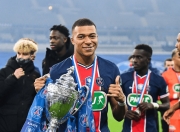 爱游戏娱乐-达拉斯独行侠迎法国杯关键赛；国际比赛日防线松动；质疑声仍在；数据趋势出现新变化的简单介绍