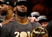 爱游戏体育- 詹姆斯秒杀 