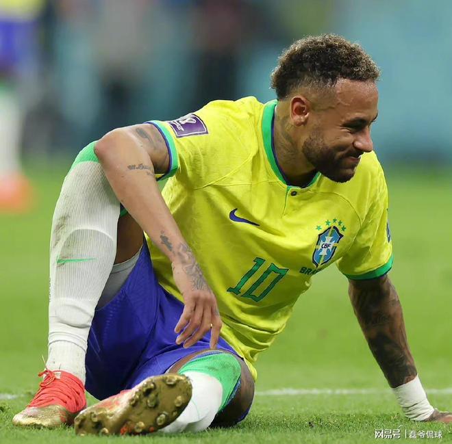 内马尔连续二十场比赛得分超过战术调整，巴黎圣日耳曼挑战极限！的简单介绍